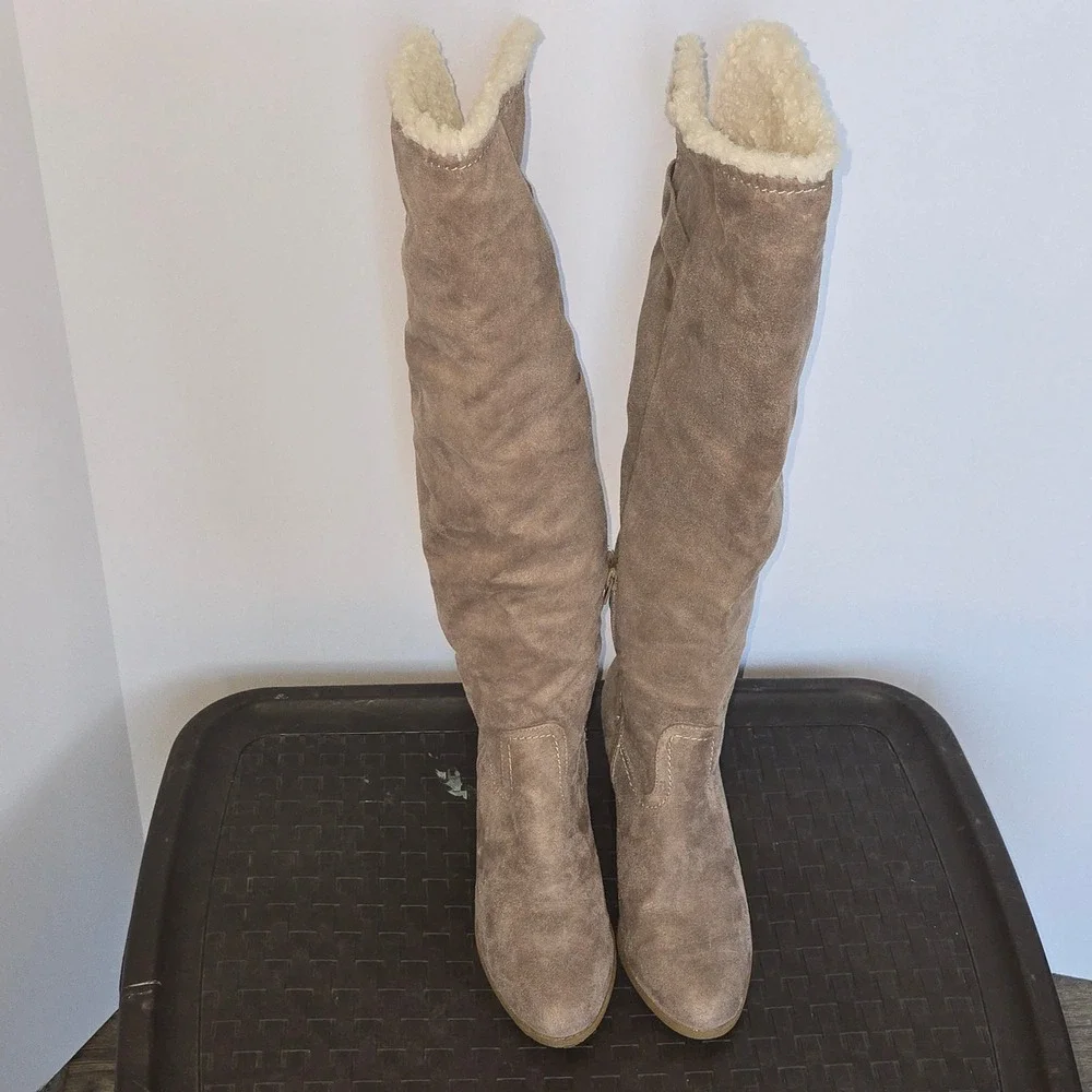 Sugar Winkle Tall Faux Fur Lined Boots Womens 7.5 Taupe Block Heel SGR-WINKIE